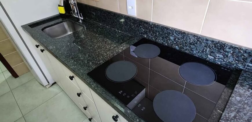 Apartamento com 1 Dormitório e Vista para o Mar na Praia de Bombas