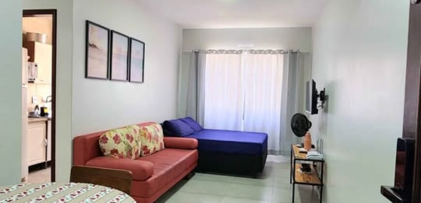 Apartamento com 1 Dormitório e Vista para o Mar na Praia de Bombas