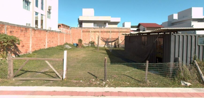 Terreno de 300m² Pronto para Construir na Praia de Zimbros