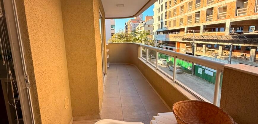 Apartamento com 2 Dormitórios Mobiliado e Decorado na Praia de Bombas