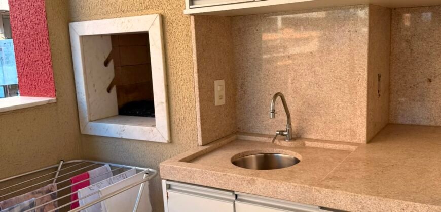 Apartamento com 2 Dormitórios Mobiliado e Decorado na Praia de Bombas