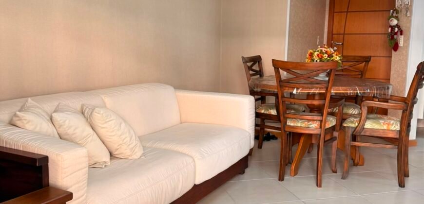 Apartamento com 2 Dormitórios Mobiliado e Decorado na Praia de Bombas