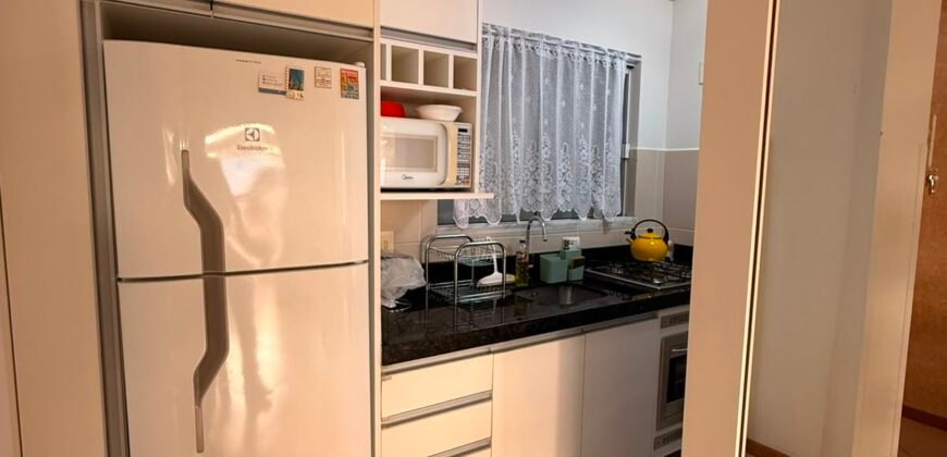 Apartamento com 2 Dormitórios Mobiliado e Decorado na Praia de Bombas