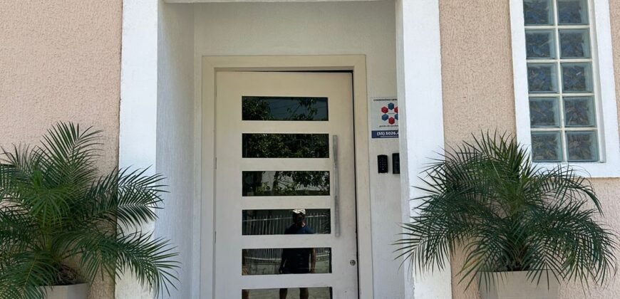 Apartamento na Praia de Mariscal com 2 Dormitórios á Venda – POR APENAS R$ 600.000