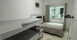 Apartamento à Venda na Praia de Bombas com 2 Dormitórios – R$ 800.000