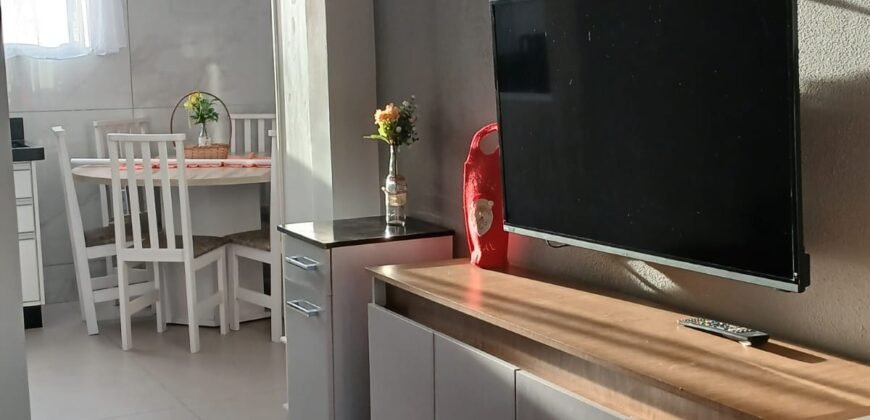 Excelente Casa na Praia de Bombas com 4 Dormitórios Por R$ 1.500.000