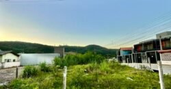 Terreno de esquina a apenas 400 metros da Praia de Zimbros Por R$ 750.000 – Excelente Oportunidade!